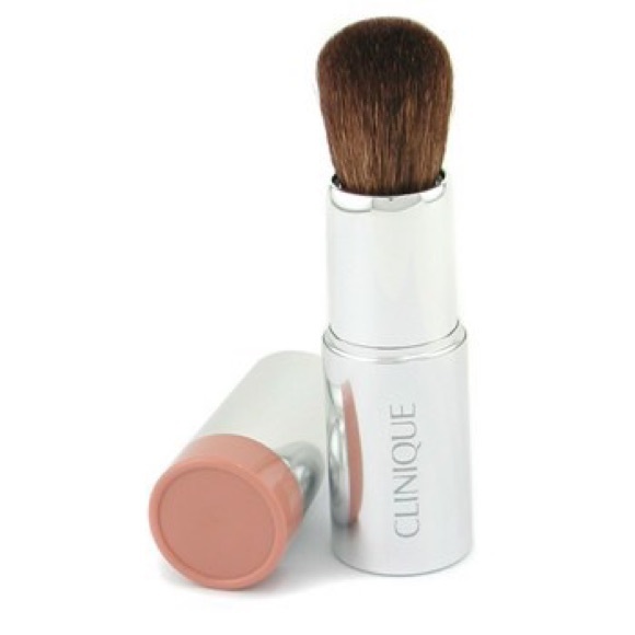 Clinique Quick Blush in Hurry Honey - Picture 3 of 7